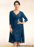 Maliyah Sheath/Column V-neck Knee-Length Chiffon Lace Mother of the Bride Dress With Crystal Brooch STA126P0014972