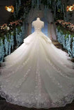 New Arrival Tulle Awesome Scoop Neck Wedding Dresses Lace Up With Appliques And